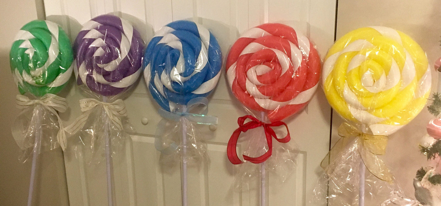 Set of 4 Giant Lollipops (Multicored/White Striping)