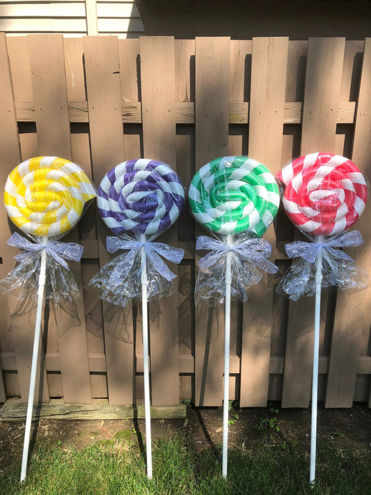 Set of 4 Giant Lollipops (Multicored/White Striping)