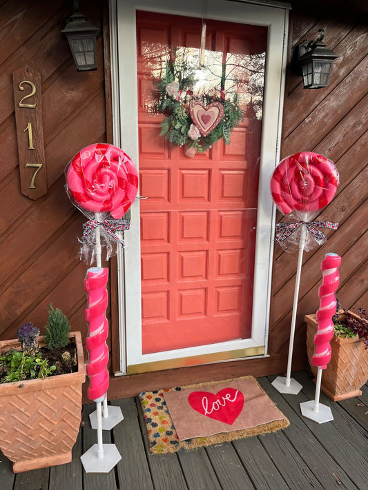 Set of 4 Giant Lollipops (Red and Pink)